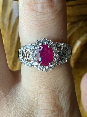 Mahaleo Ruby Ring Size 8